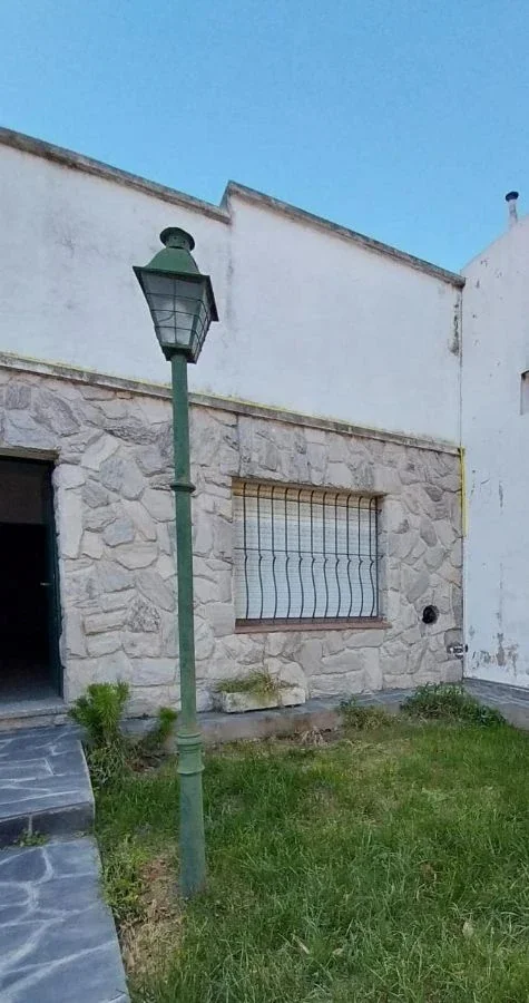 Casa en alquiler de 1 dormitorio c/ cochera en La Falda - Imagen 3