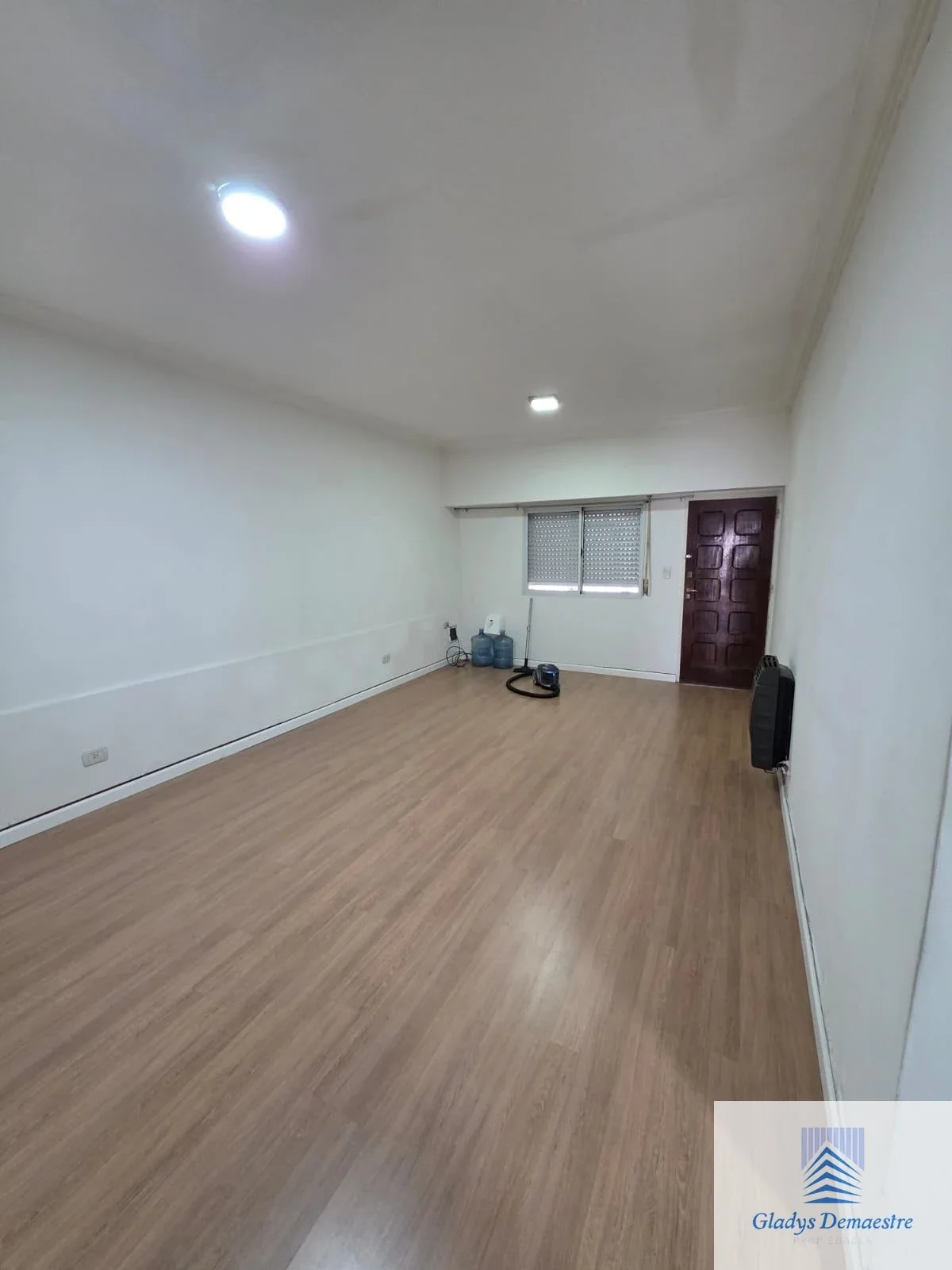 Casa en alquiler c/ cochera en Universitario - Imagen 2