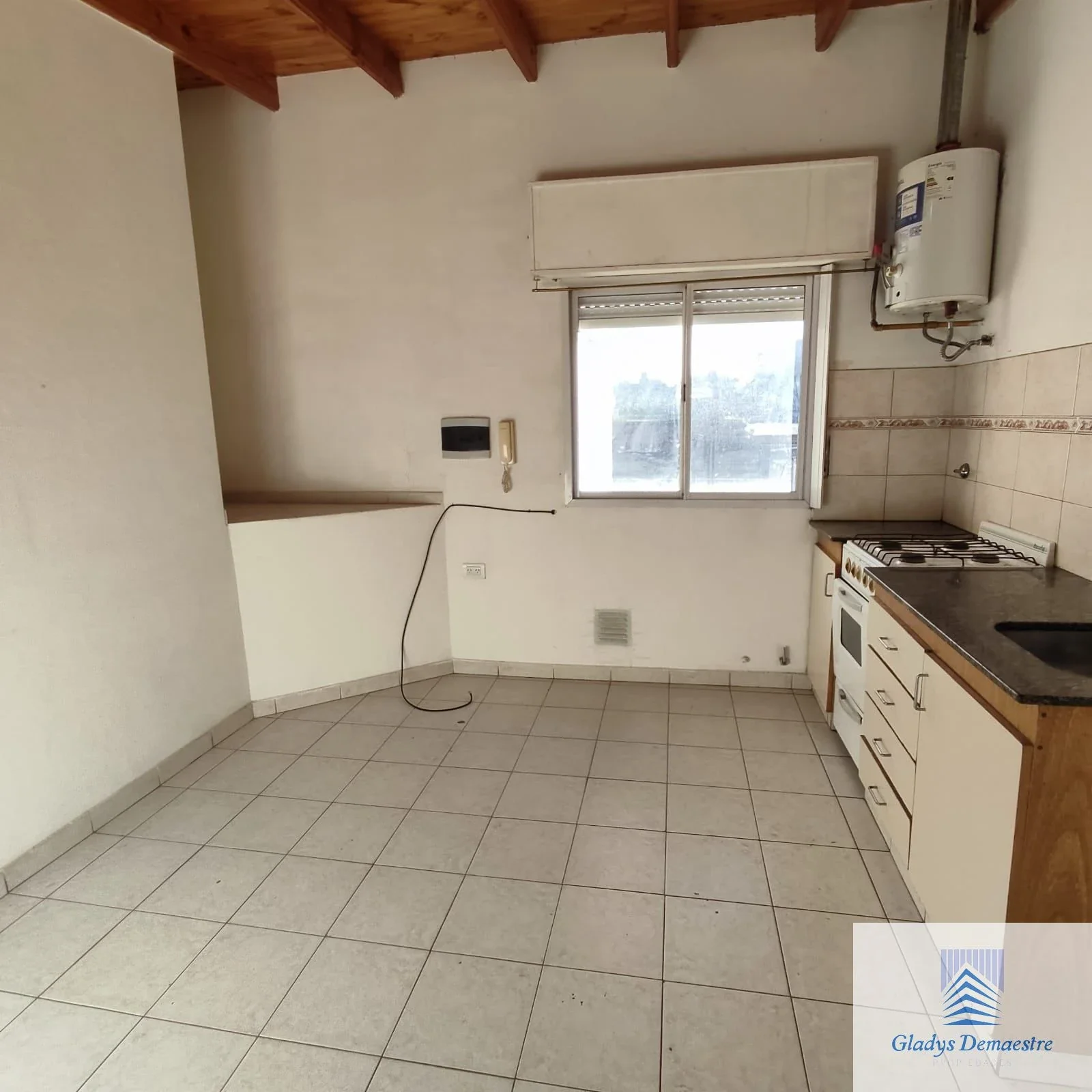 Departamento en alquiler de 1 dormitorio - Imagen 3
