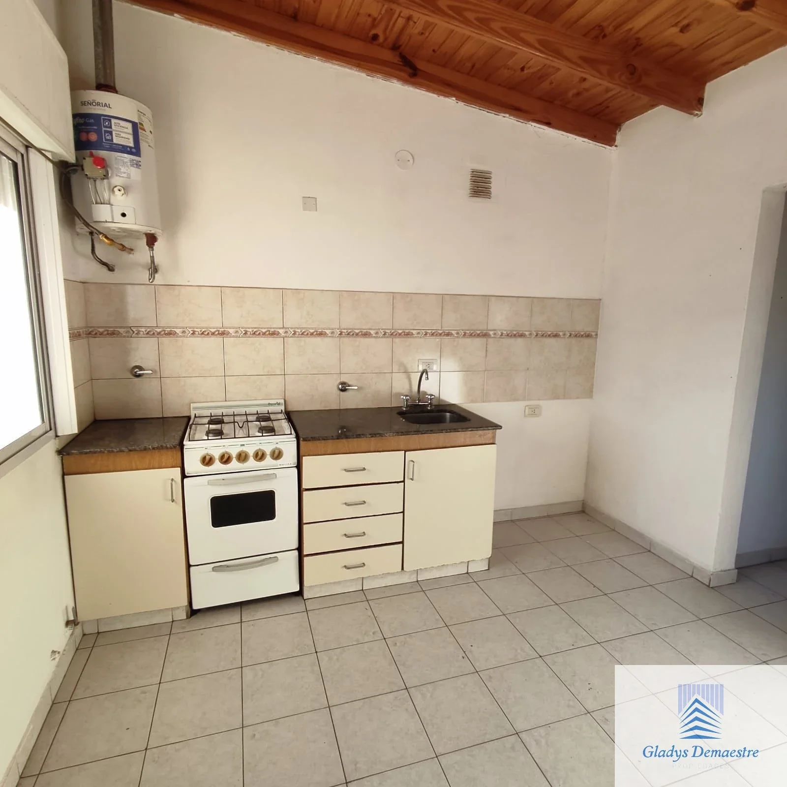 Departamento en alquiler de 1 dormitorio - Imagen 2