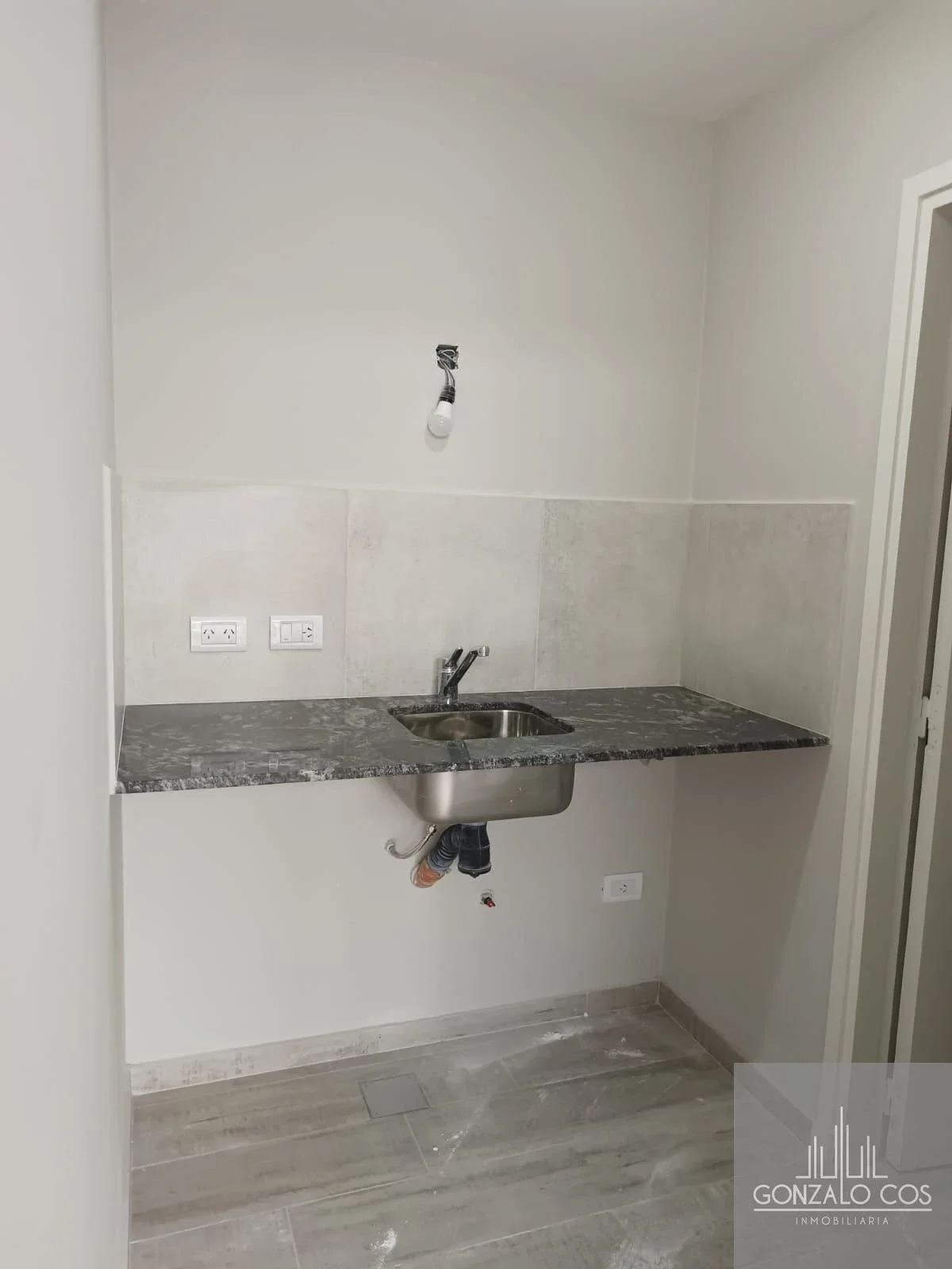 Local comercial en alquiler ubicado en La Falda - Imagen 5