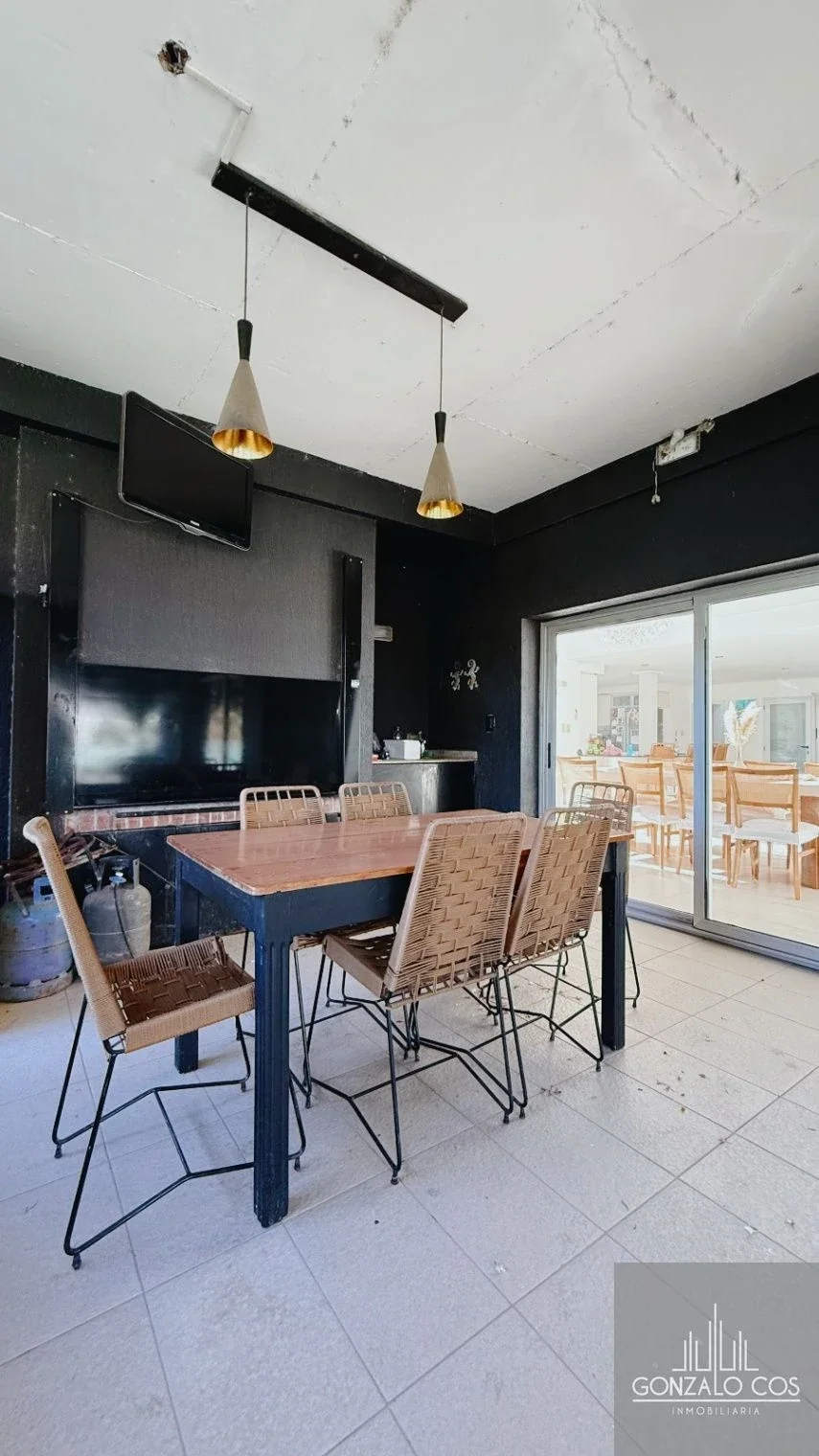Casa en venta c/ cochera en Bosque Alto - Imagen 1
