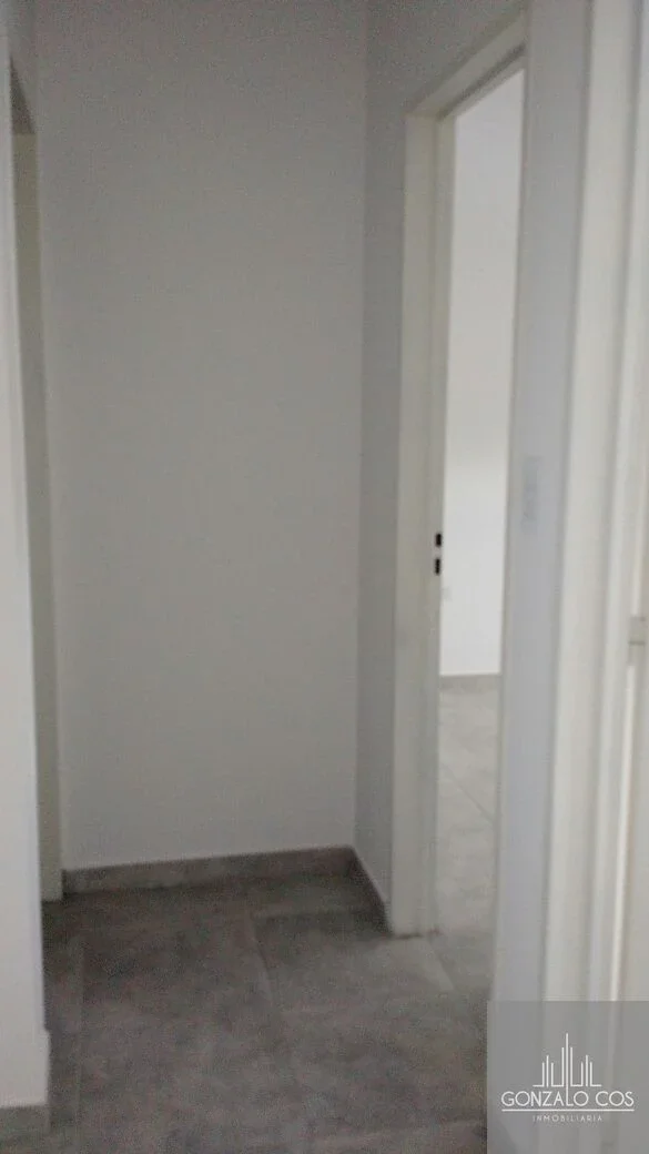Departamento en alquiler c/ cochera en Centro - Imagen 2