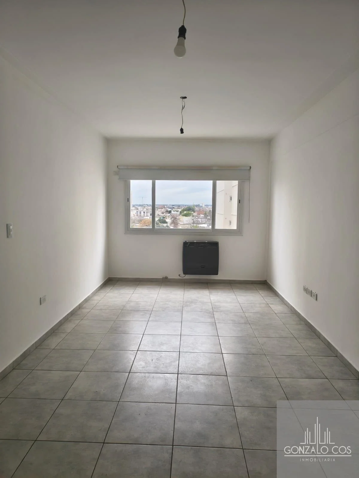 Departamento en alquiler c/ cochera en Centro - Imagen 1