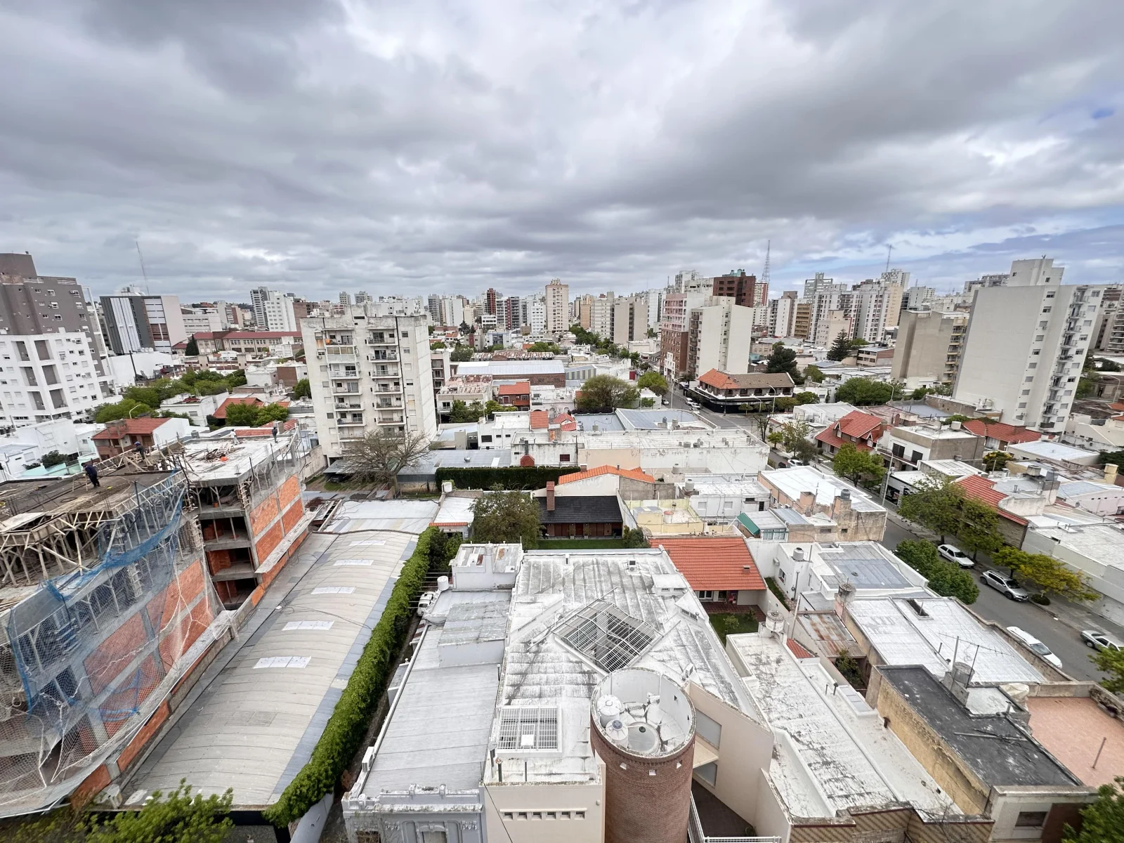 DEPARTAMENTO DE 2 DORMITORIOS C/COCHERA APTO CRÉDITO EN VENTA!! - CASANOVA 332 - Imagen 5