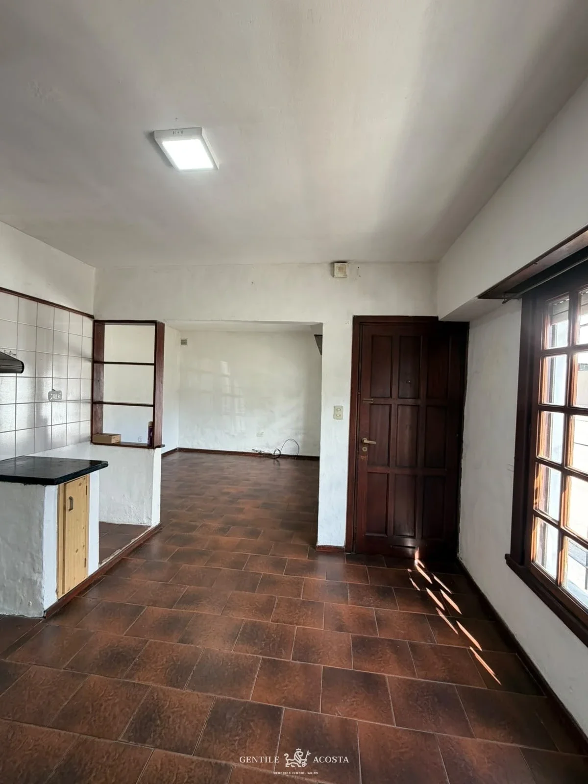 Casa en alquiler c/ cochera en Tandil - Imagen 3