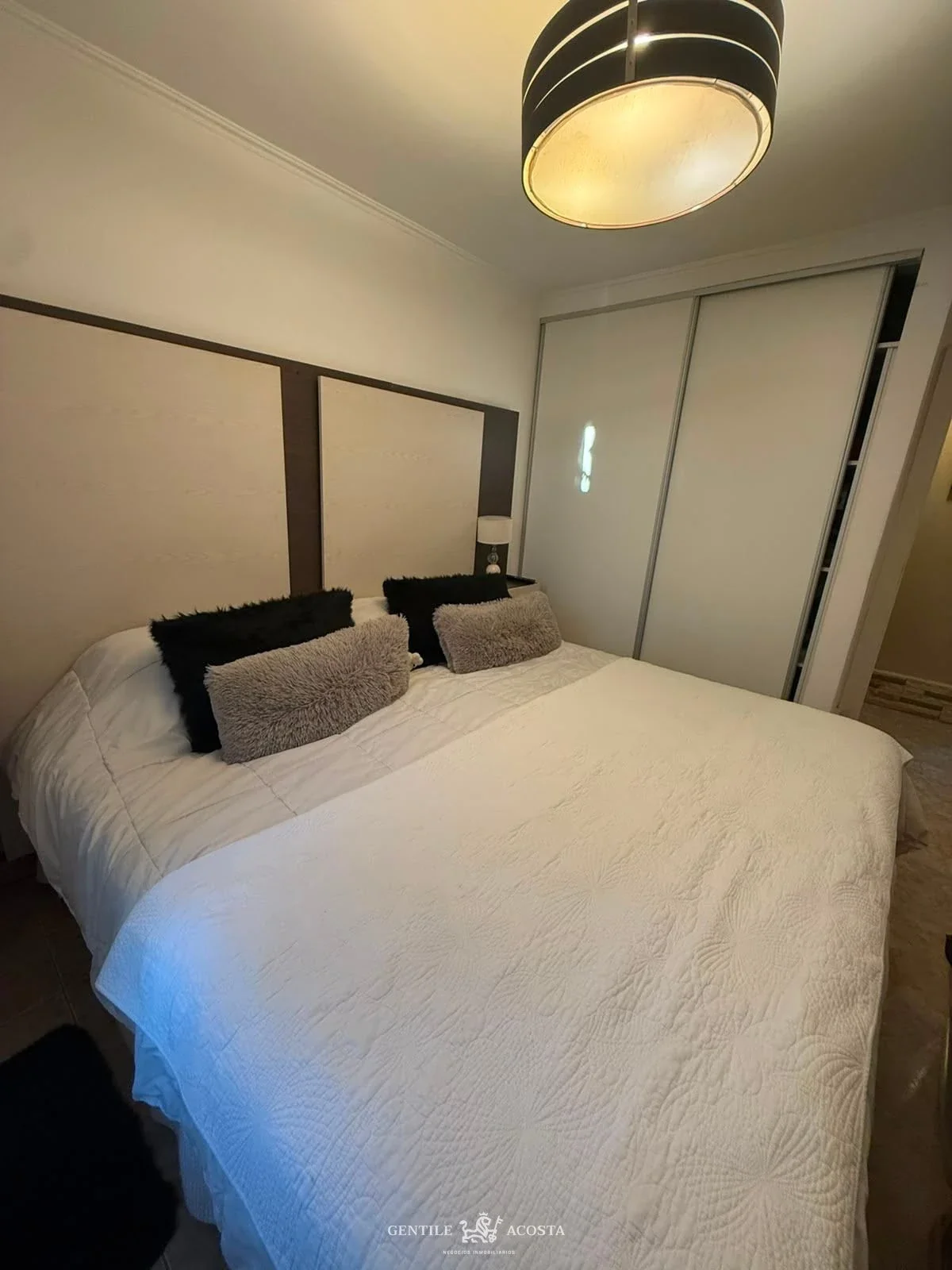 Departamento en venta c/ cochera en Tandil - Imagen 4