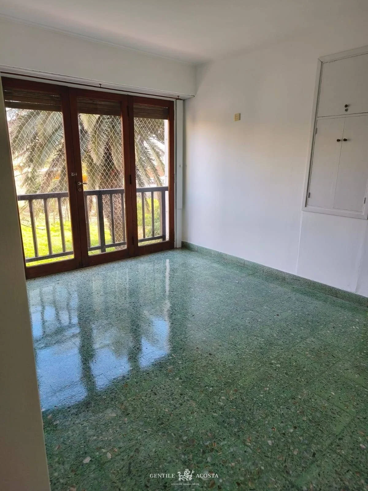 Departamento en alquiler c/ cochera en Punta Iglesia - Imagen 2