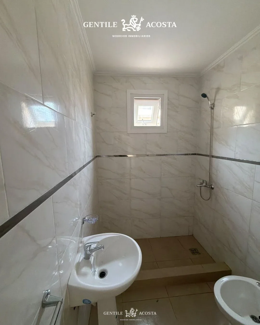Departamento en venta c/ cochera en Tandil - Imagen 2