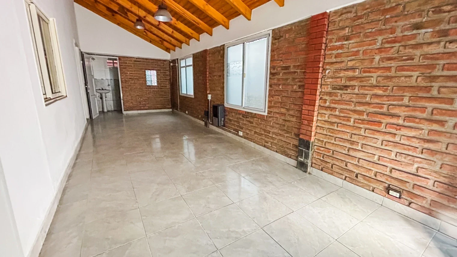ALQUILER - LOCAL - PUNTA ALTA - Imagen 3