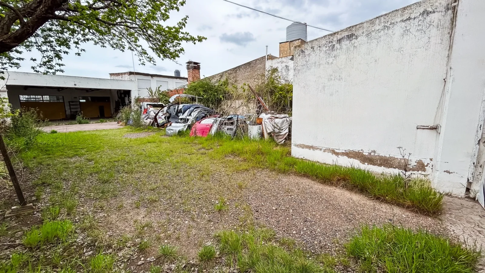 VENTA – GALPÓN / TALLER MECÁNICO - CHAPA Y PINTURA - PUNTA ALTA - Imagen 3