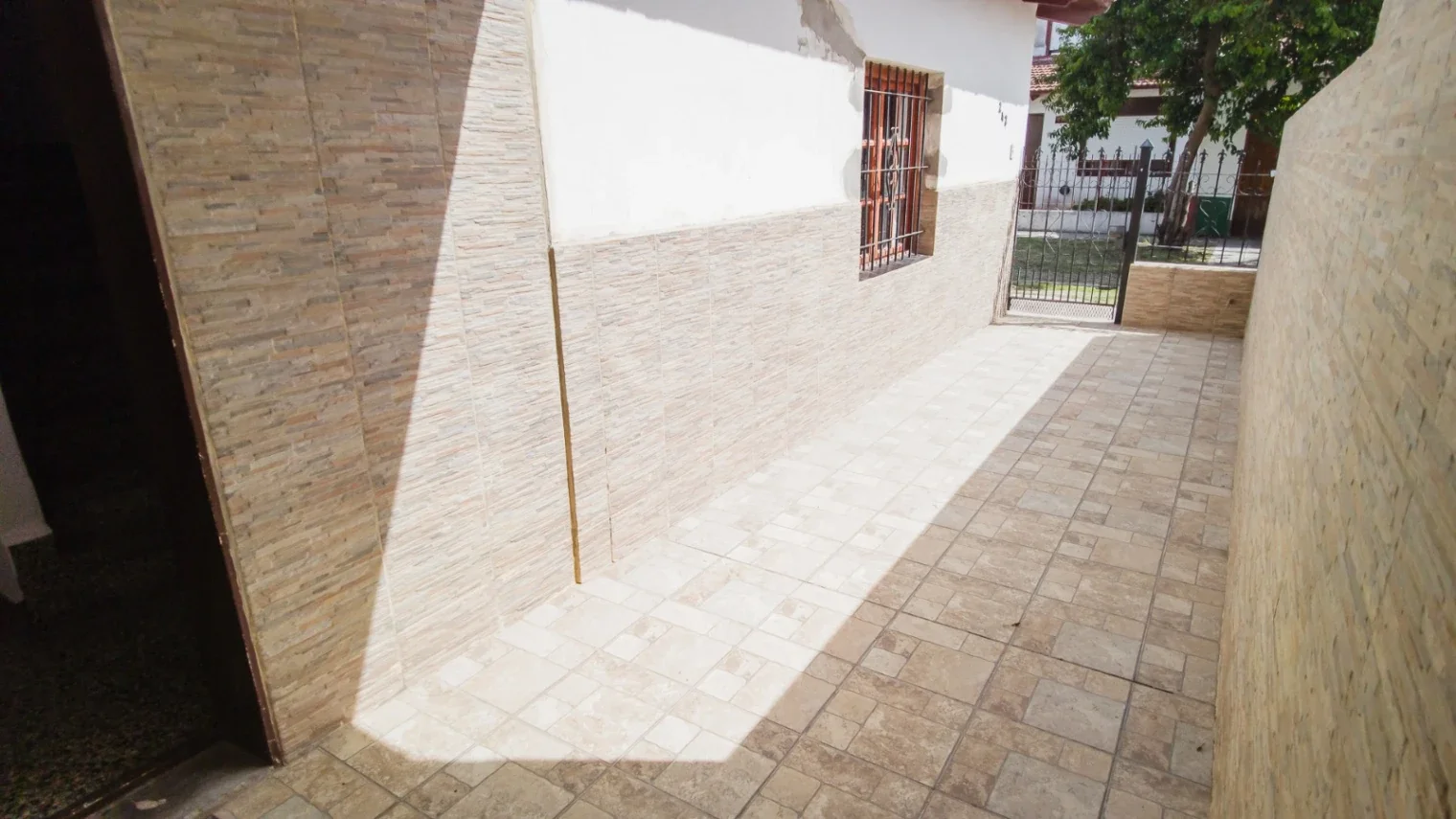 VENTA - CASA - 3 DORMITORIOS - PUNTA ALTA - Imagen 2