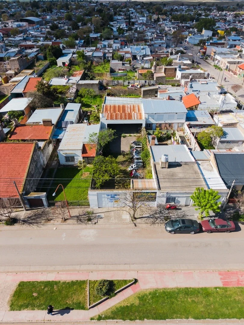 VENTA – GALPÓN / TALLER MECÁNICO - CHAPA Y PINTURA - PUNTA ALTA - Imagen 1