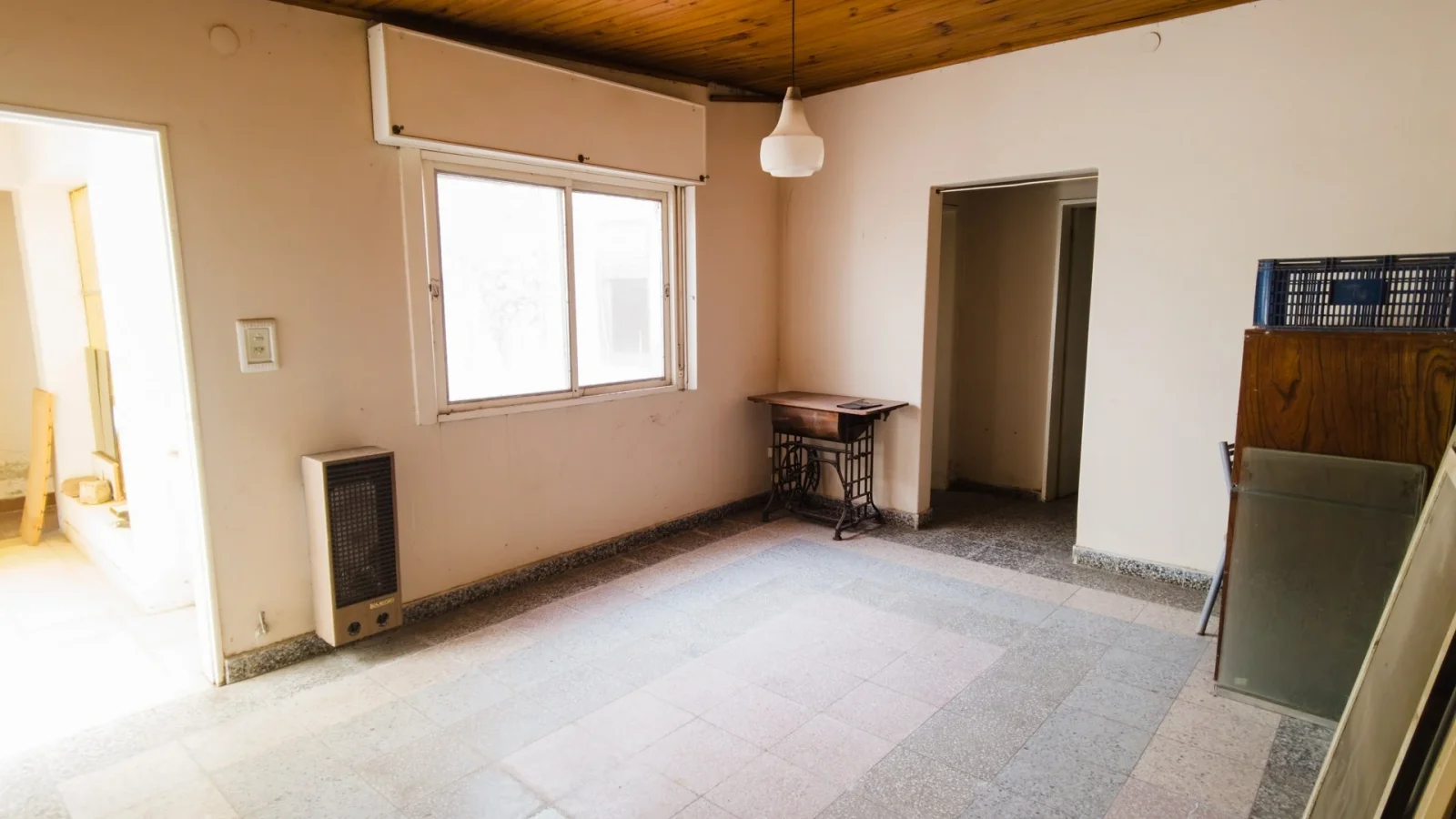 VENTA – PH – DEPARTAMENTO 2 DORMITORIOS / DEPÓSITO / COCHERA – PUNTA ALTA - Imagen 2