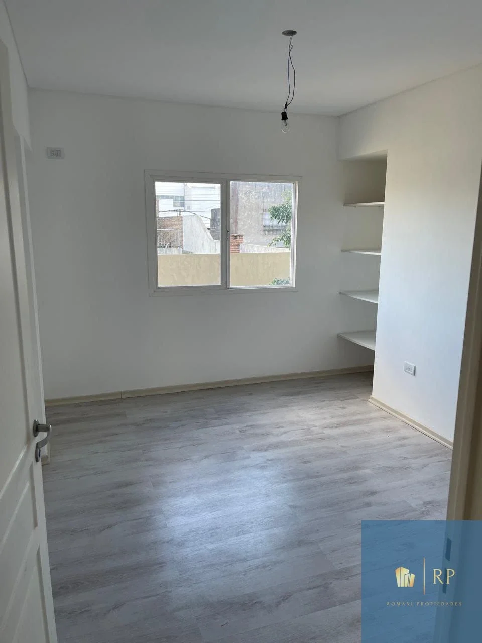 Hermoso Departamento de 2 ambientes en Lomas del Mirador - Imagen 4