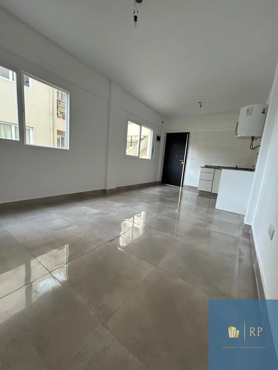 Hermoso Departamento de 2 ambientes en Lomas del Mirador - Imagen 2