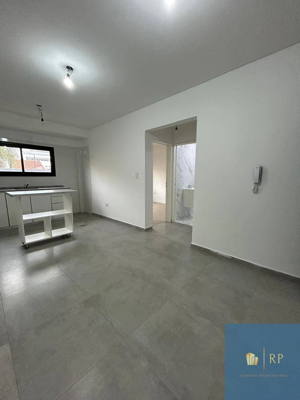 Hermoso Departamento de 2 Ambientes en alquiler en Lomas del Mirador - Imagen 2