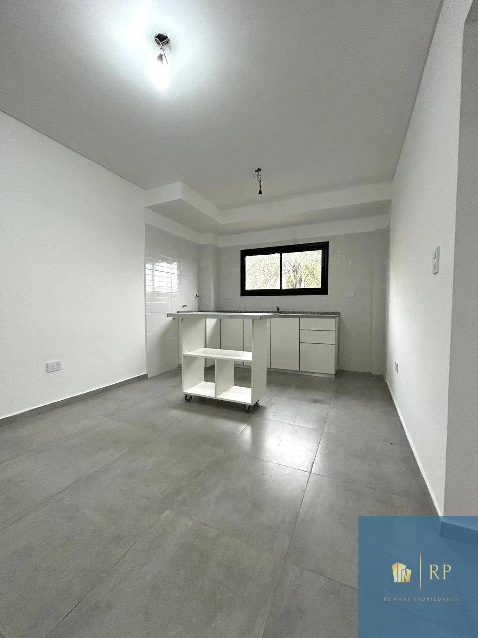Hermoso Departamento de 2 Ambientes en alquiler en Lomas del Mirador - Imagen 3
