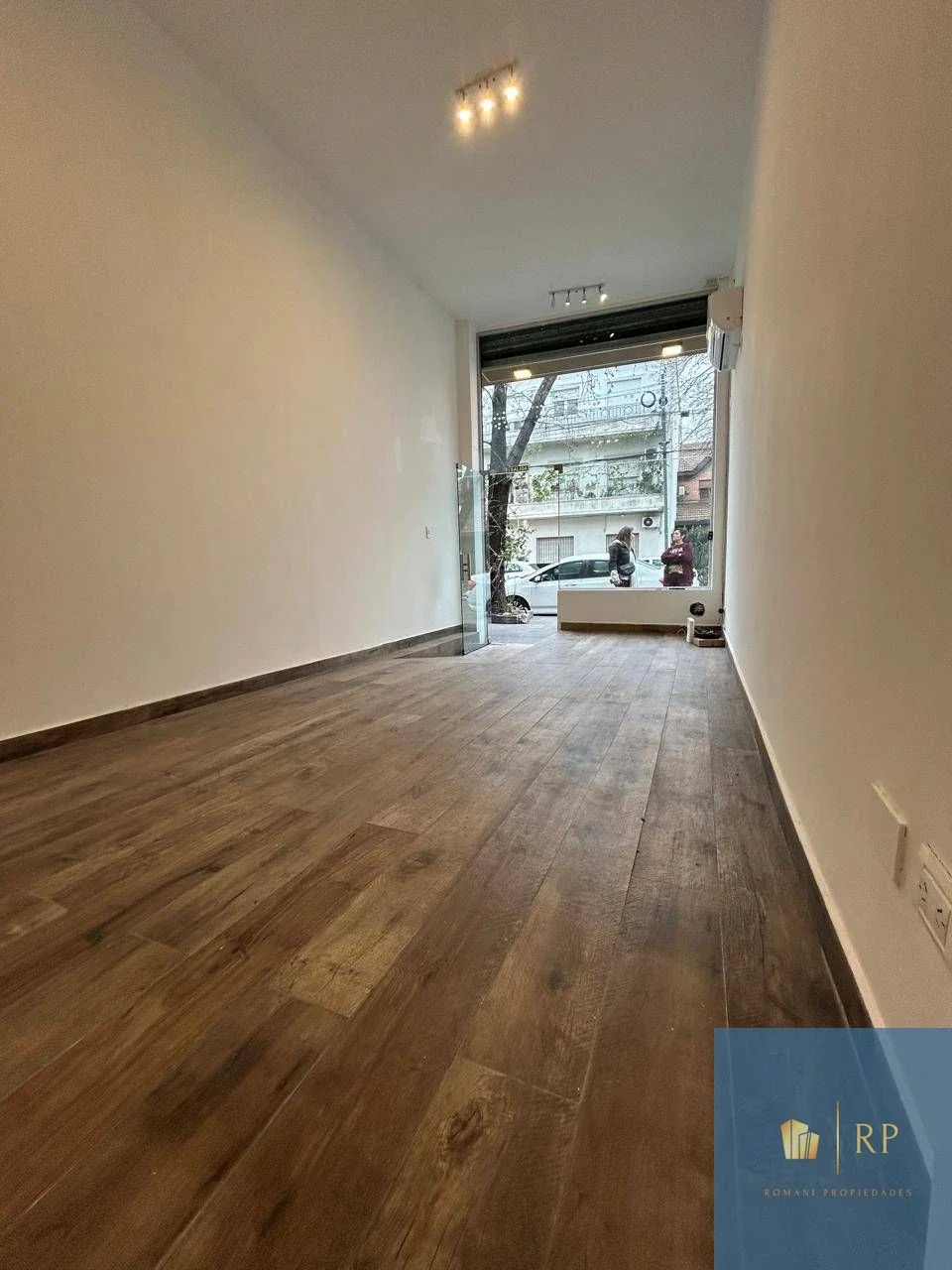Local comercial en alquiler ubicado en Villa Devoto - Imagen 1
