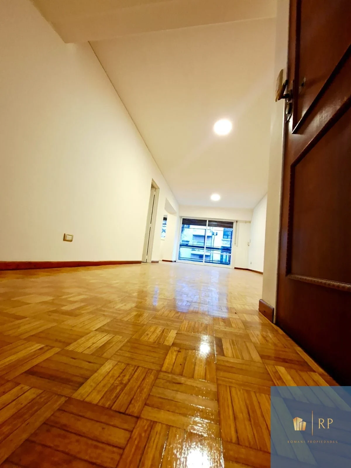 Espectacular Departamento de 5 ambientes en Recoleta de 140 Mts - Imagen 1