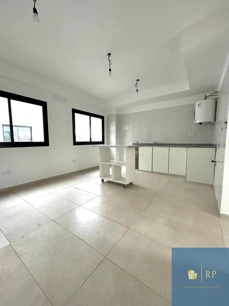 Hermoso departamento de 2 ambientes en Lomas del Mirador - Imagen 2