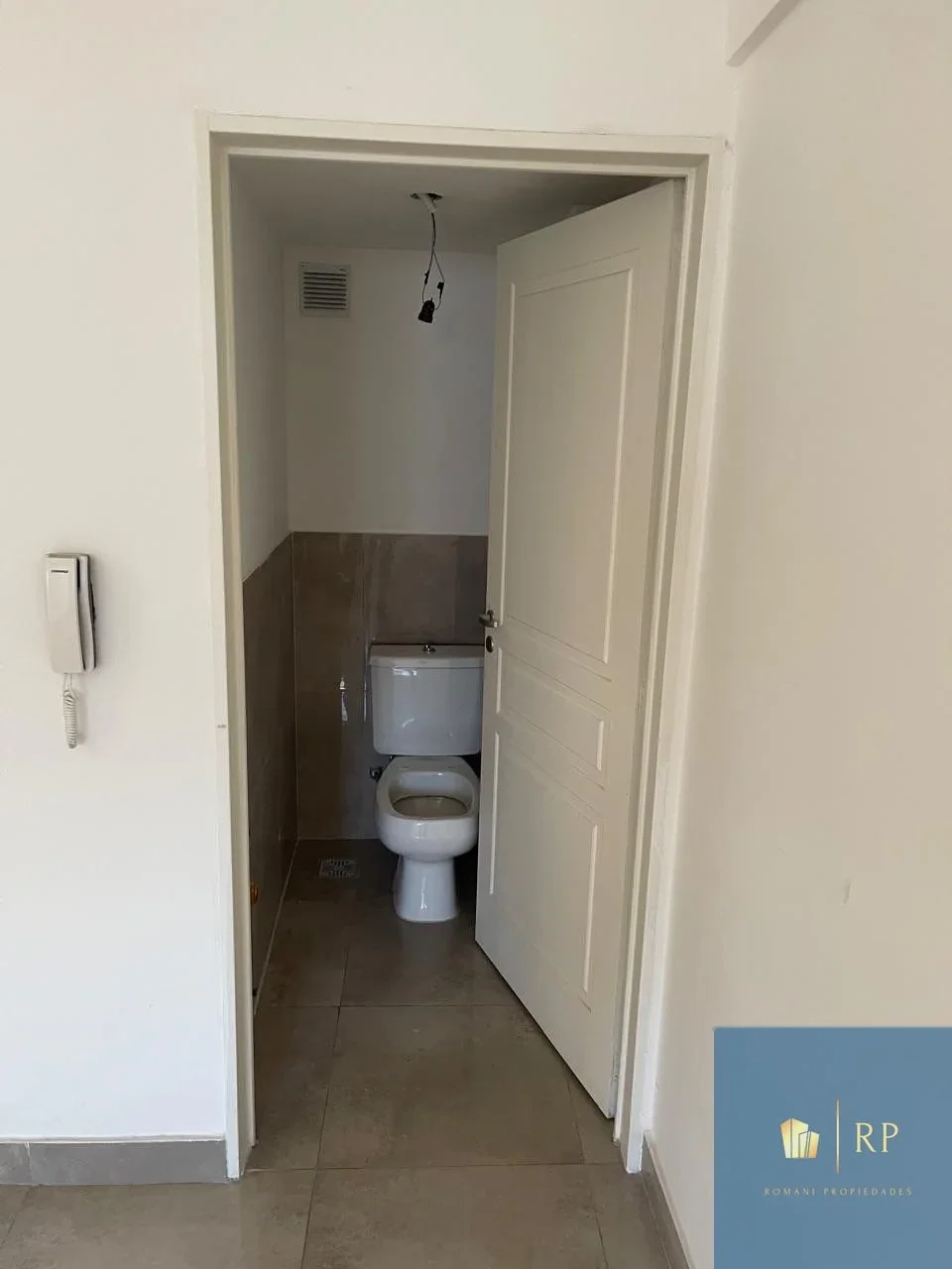 Hermoso Departamento de 2 ambientes en Lomas del Mirador - Imagen 5
