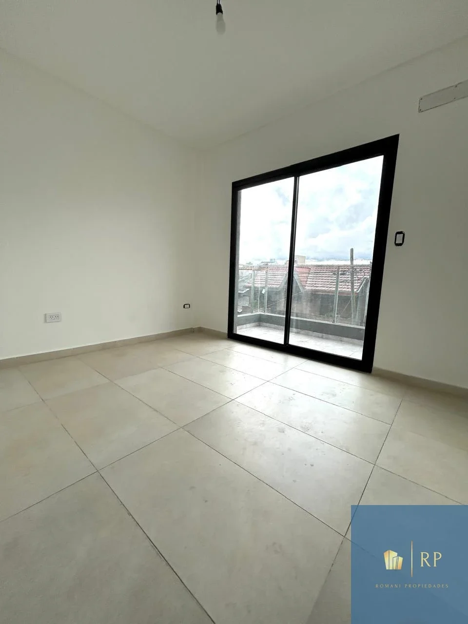 Hermoso departamento de 2 ambientes en Lomas del Mirador - Imagen 5