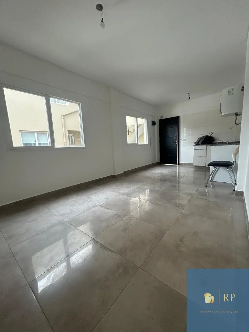 Hermoso Departamento 2 ambientes en Lomas del Mirador - Imagen 5