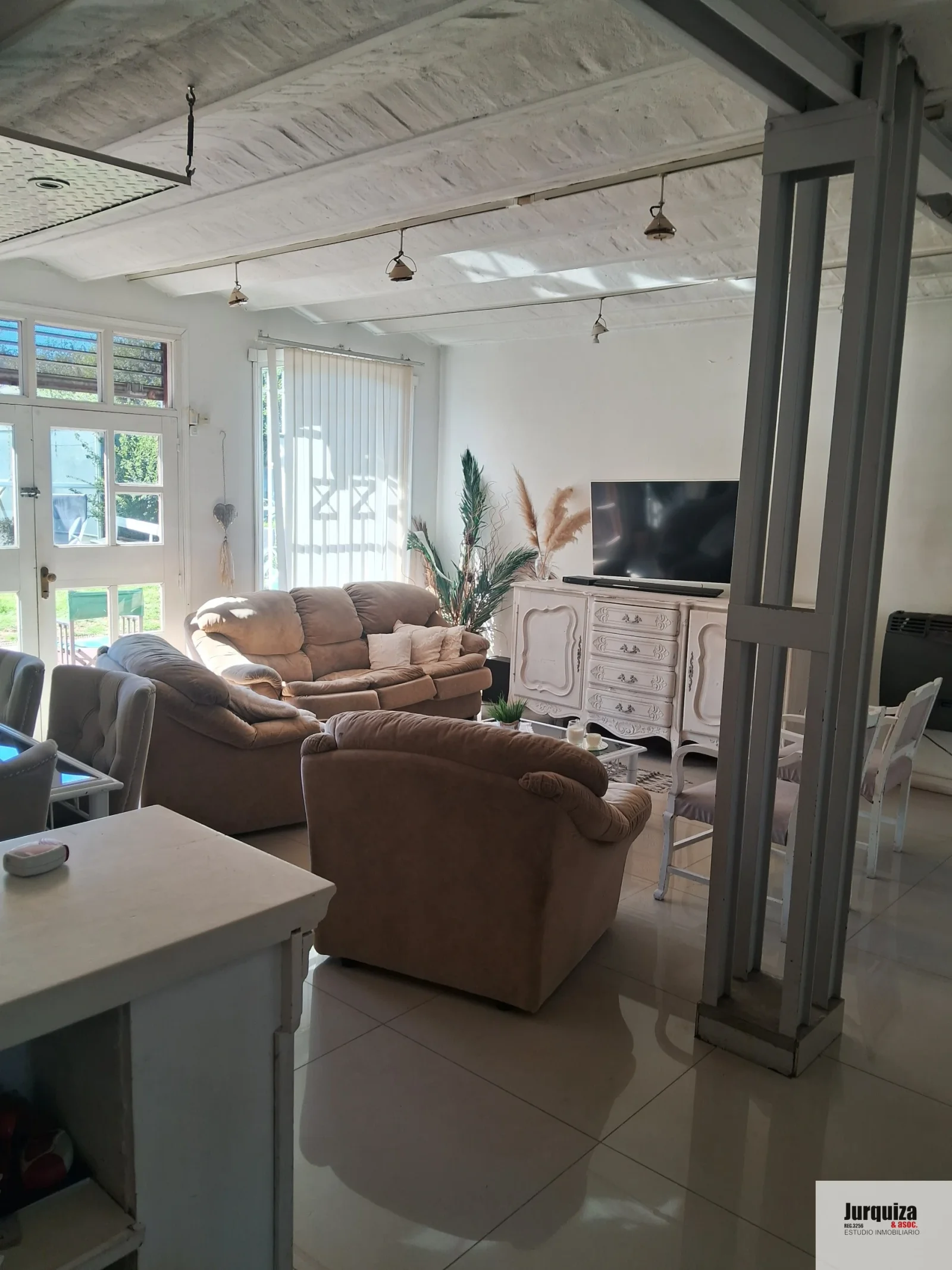 Chalet en venta c/ cochera en Constitución - Imagen 4