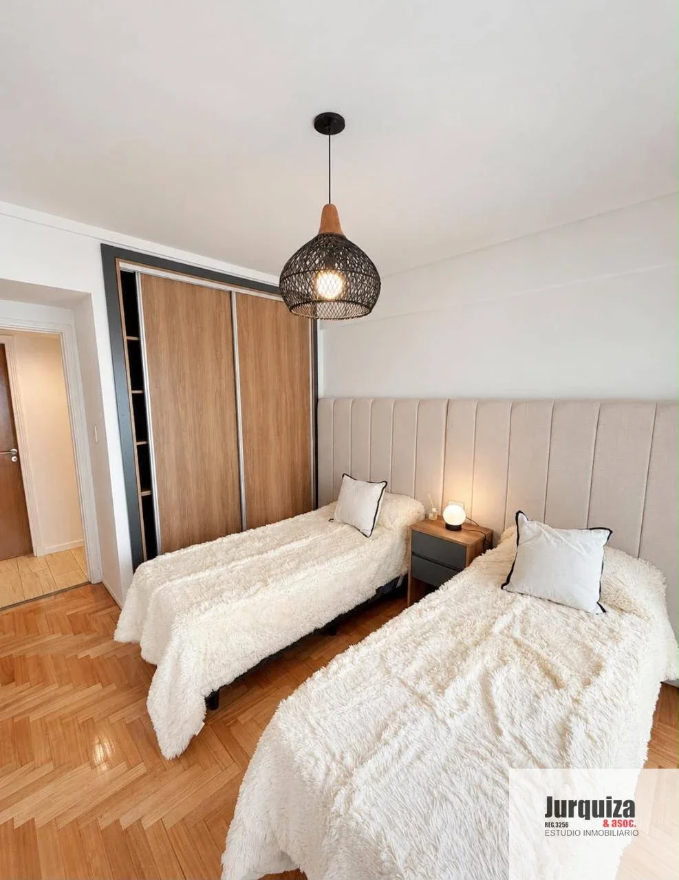 Departamento en venta c/ cochera en Plaza Mitre - Imagen 5