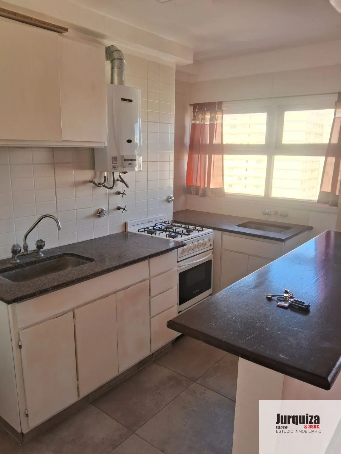 Departamento en venta c/ cochera en Macrocentro - Imagen 2