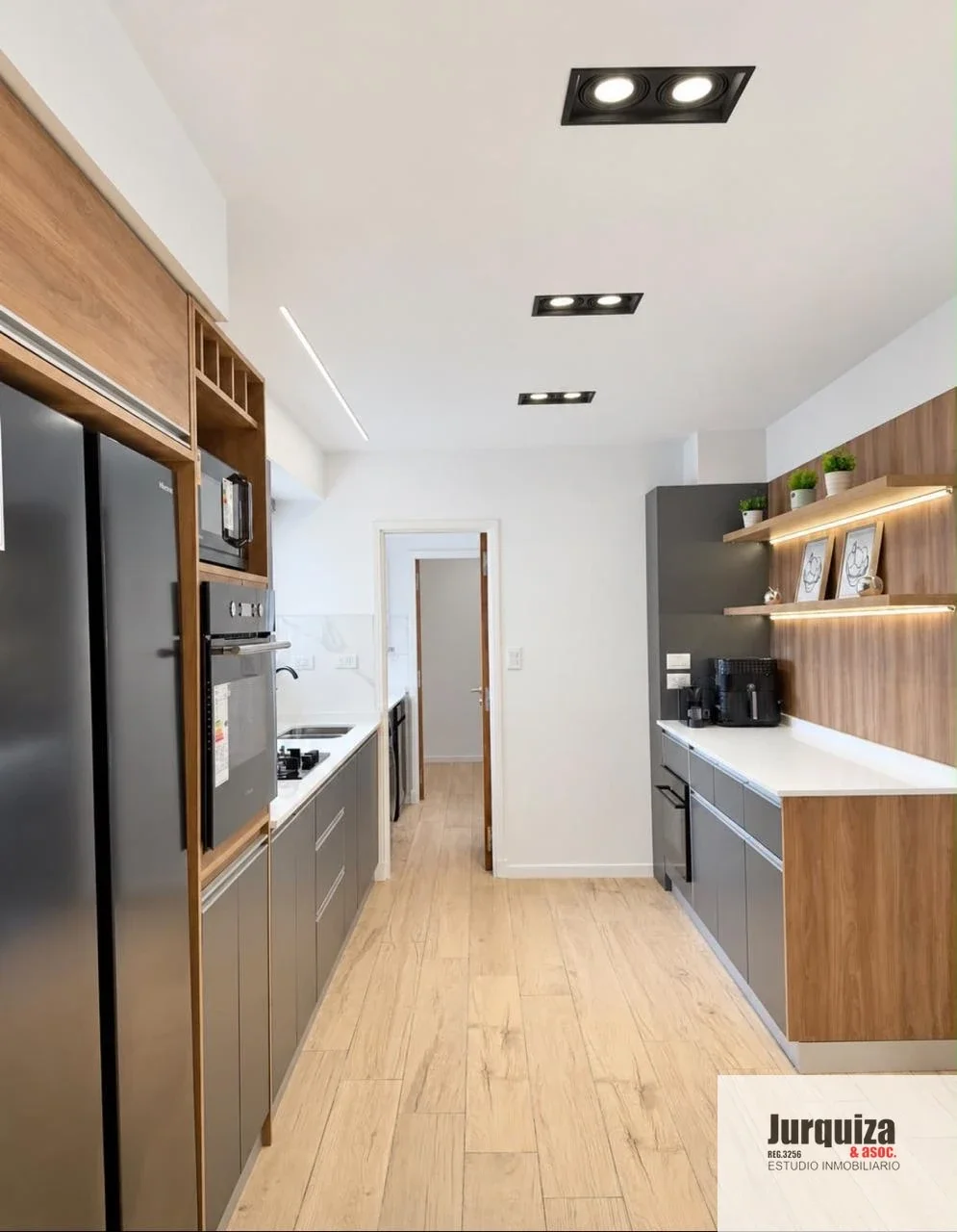 Departamento en venta c/ cochera en Plaza Mitre - Imagen 1