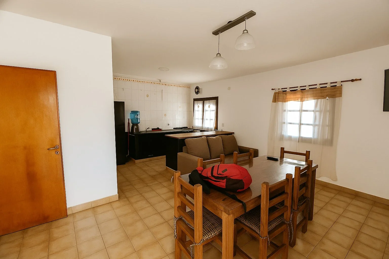 Casa en venta c/ cochera en Coronel Dorrego - Imagen 4