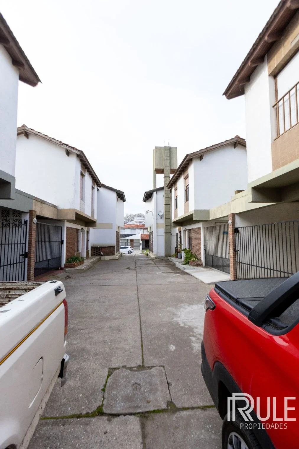 Dúplex en venta c/ cochera en Monte Hermoso - Imagen 3