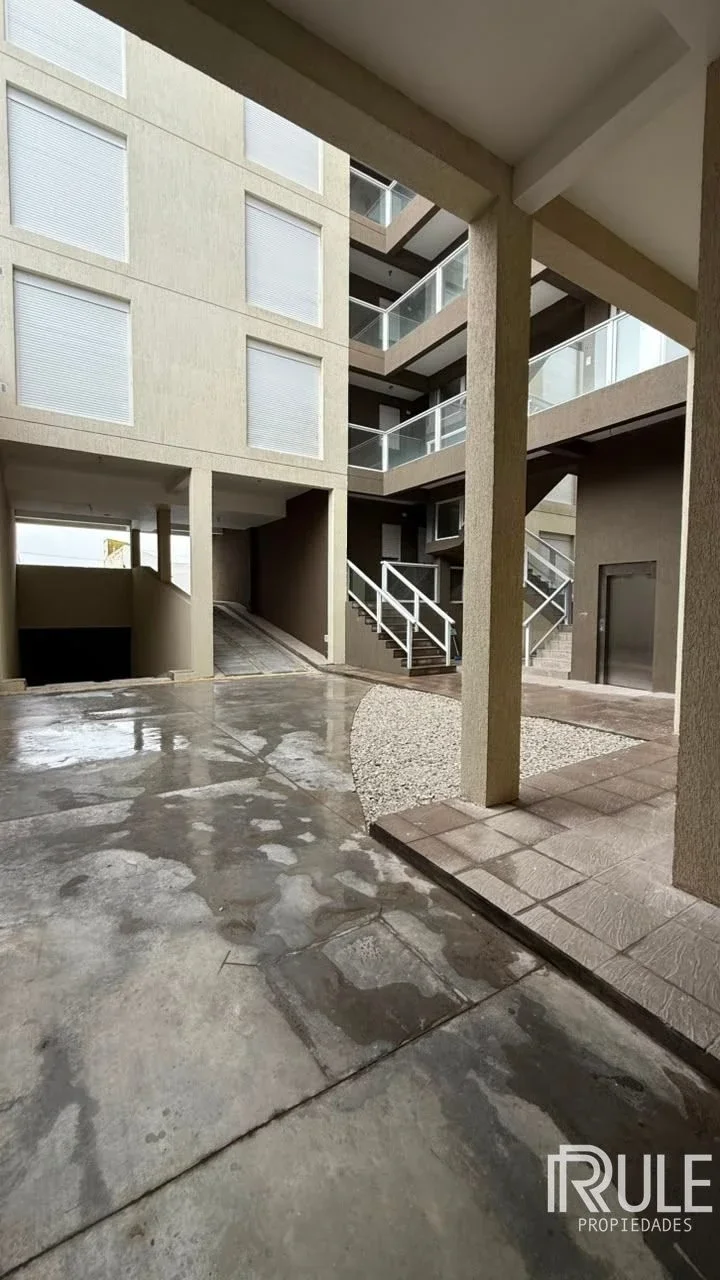 Departamento en venta c/ cochera en Villa del Parque - Imagen 5