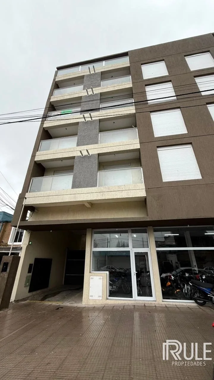 Departamento en venta c/ cochera en Villa del Parque - Imagen 2