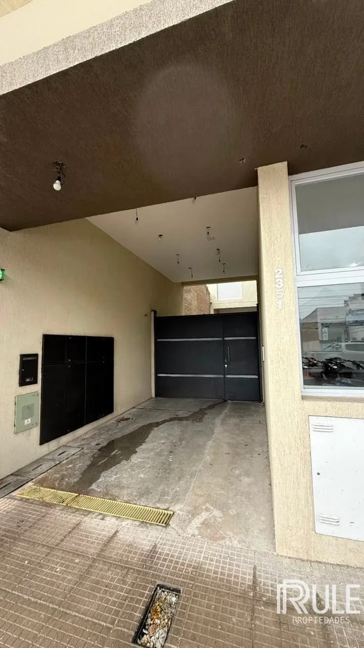 Departamento en venta c/ cochera en Villa del Parque - Imagen 3
