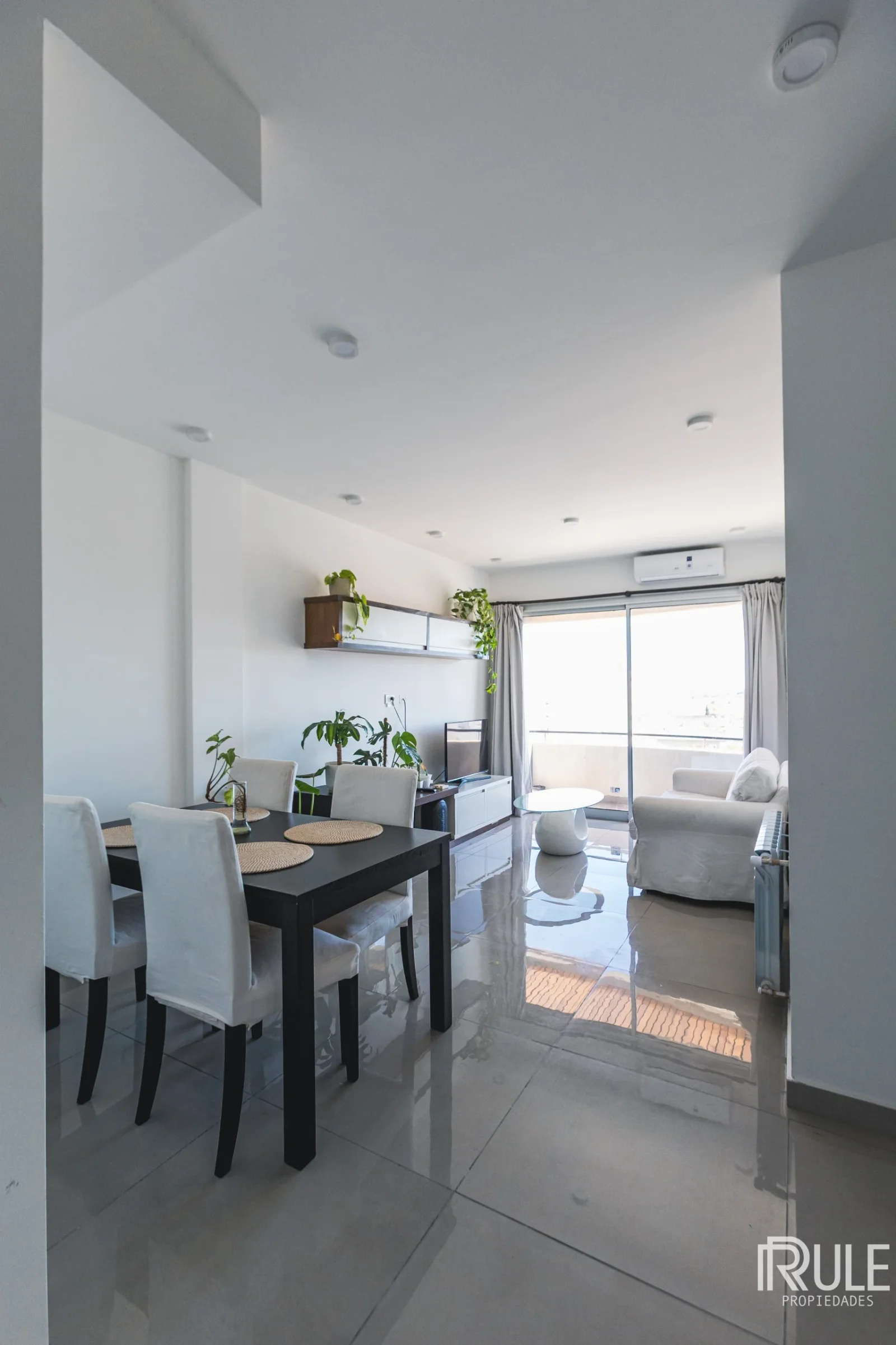 Depósito en venta de 68m2 ubicado en Centro - Imagen 2