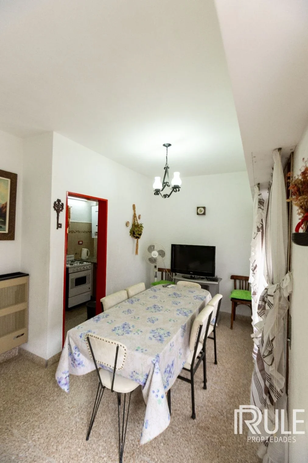 Dúplex en venta c/ cochera en Monte Hermoso - Imagen 4