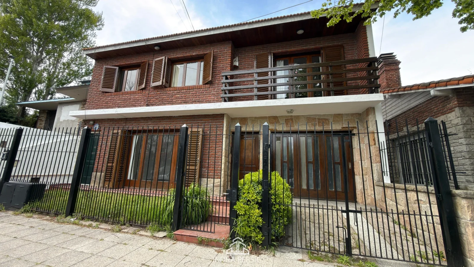 ALQUILER 24 MESES Chalet tipo PH Los Troncos Mar del Plata 5 ambientes - Imagen 3