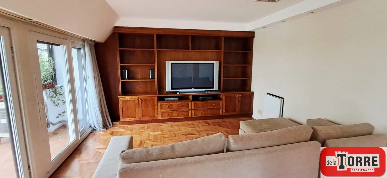 Esplendido piso en venta c/ cochera en Parque Patricios - Imagen 4