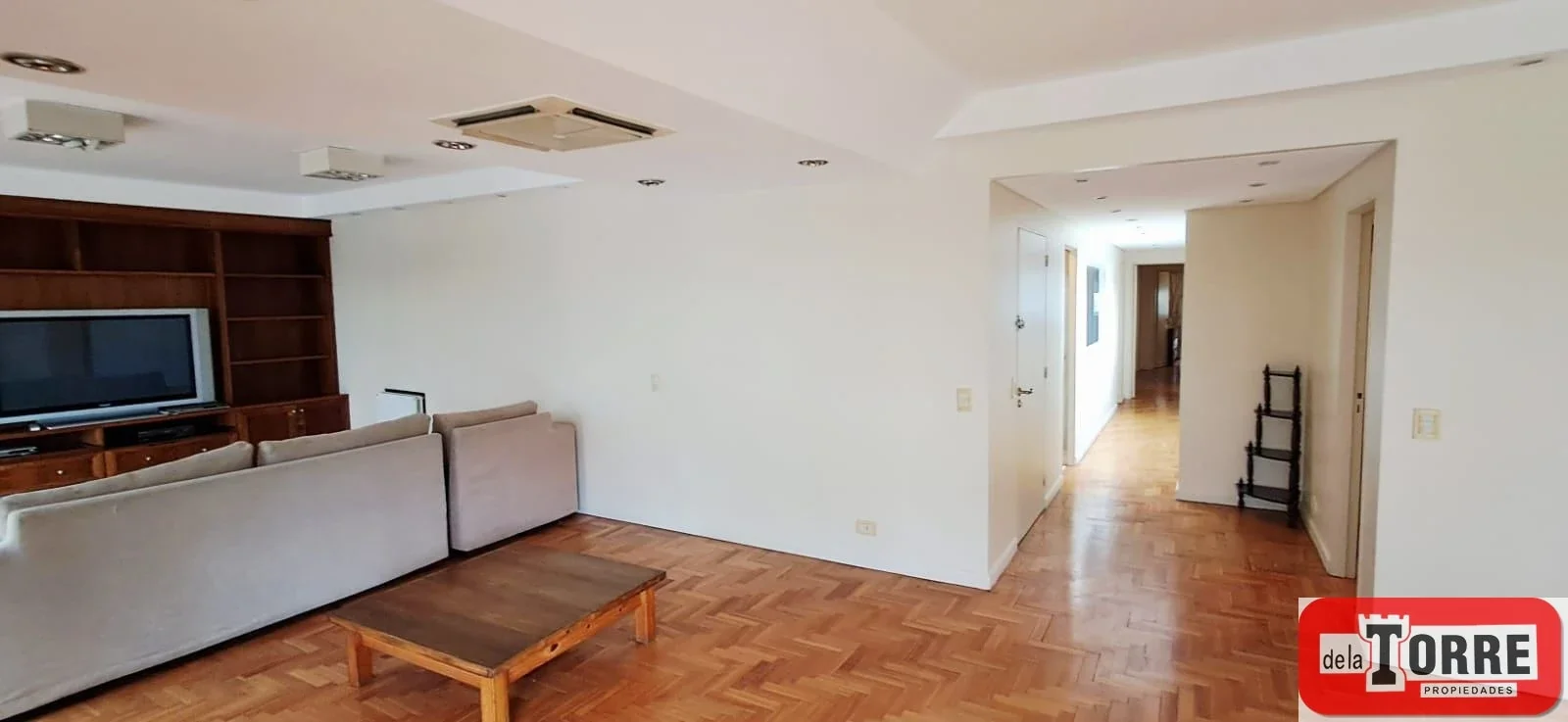 Esplendido piso en venta c/ cochera en Parque Patricios - Imagen 3
