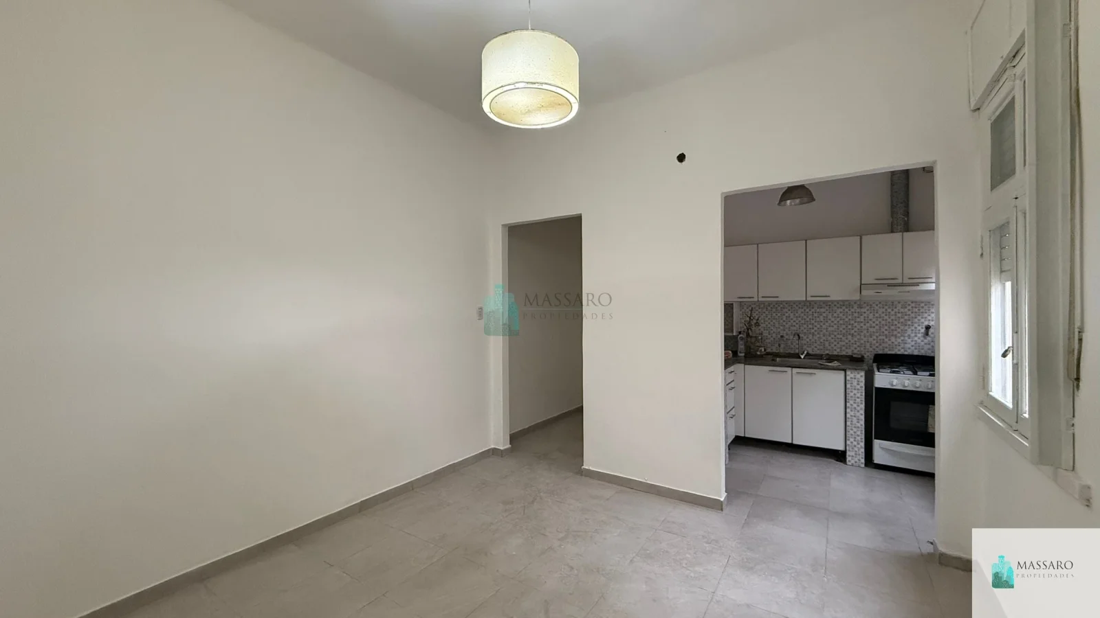 PH 2 ambientes con patio por pasillo, Liniers. - Imagen 2