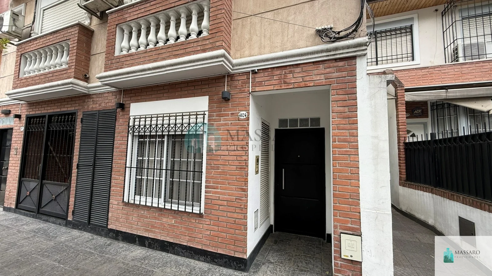 PH 3 ambientes en planta baja con dos patios, Veléz Sarsfield. - Imagen 1