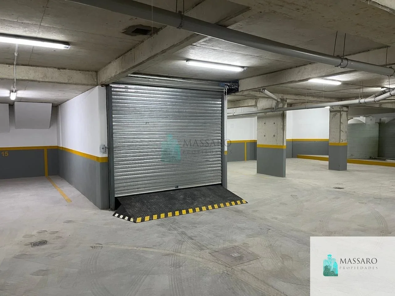 Cochera a la venta en edificio a estrenar, Floresta. - Imagen 3