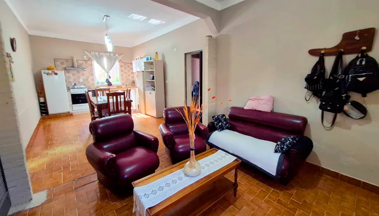 Casa en venta c/ cochera en Ricchieri - Imagen 3