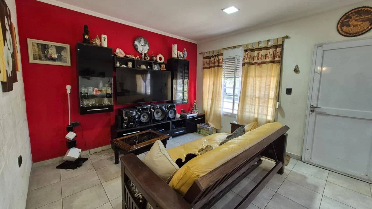 Casa en venta c/ cochera en Rivadavia - Imagen 4