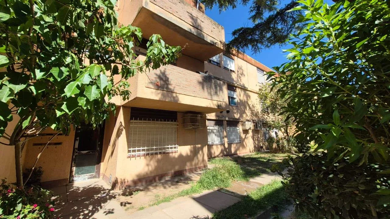 Departamento en venta en Rosendo López - Imagen 1