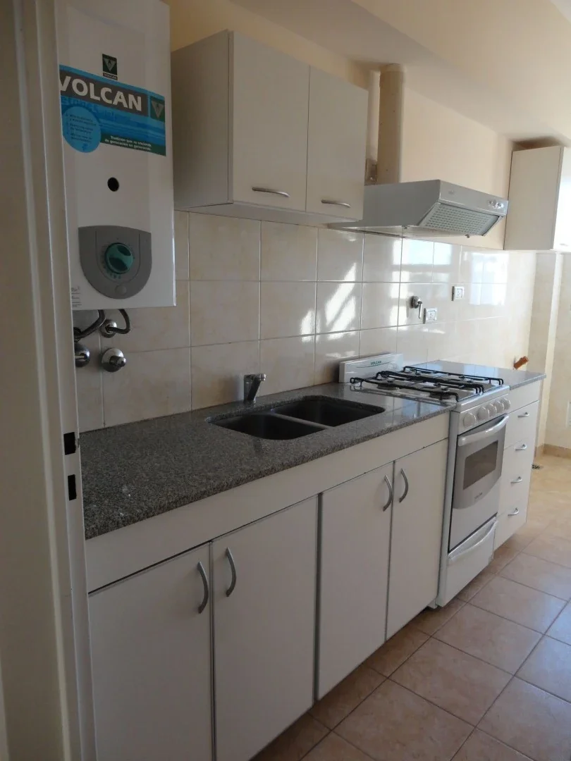 Departamento en alquiler en San Cayetano - Imagen 2