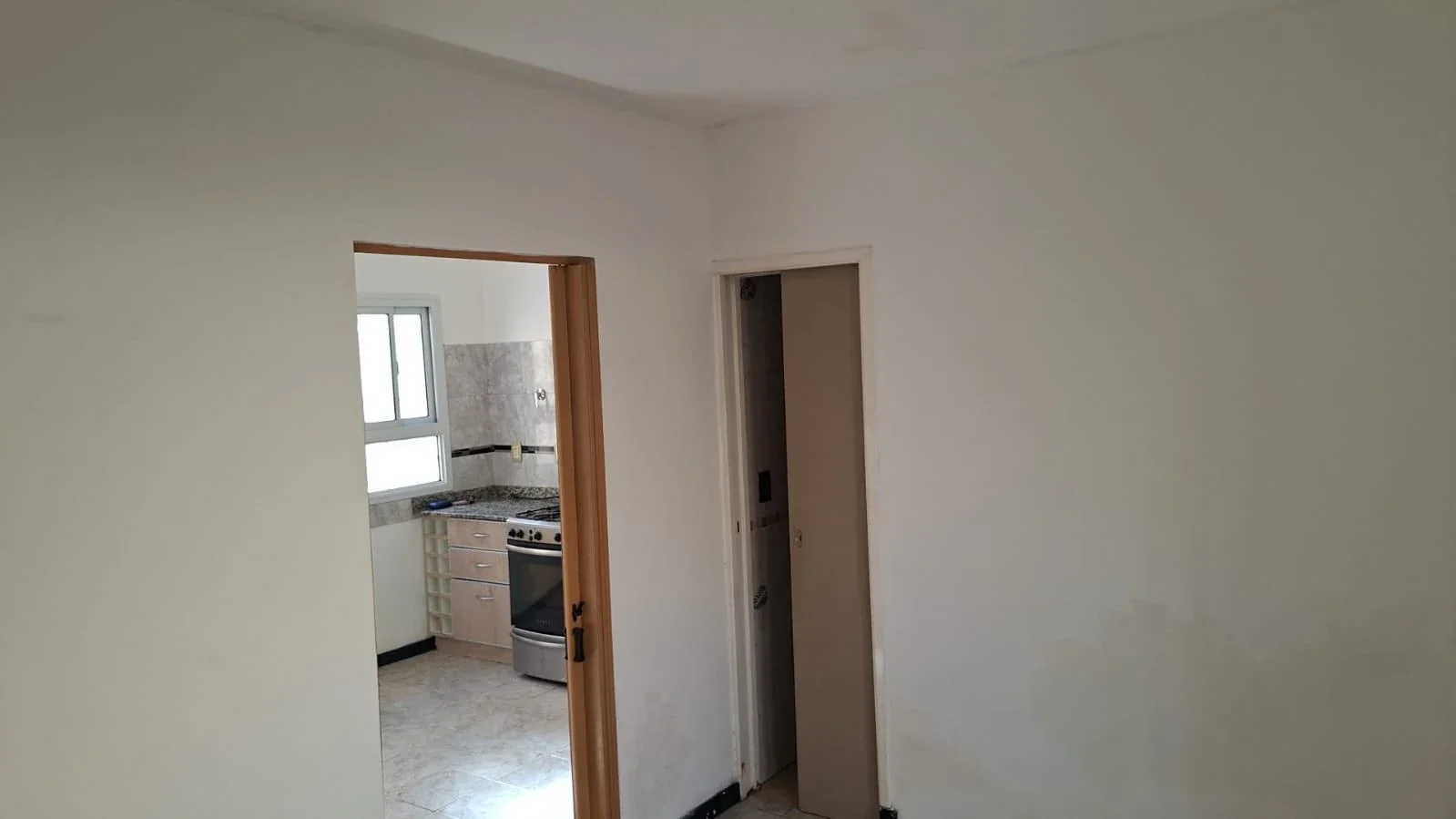 VENTA: PH de 2 Ambientes con Patio, Parrilla y Lavadero – Zona 1 de Mayo al 1400 - Imagen 1